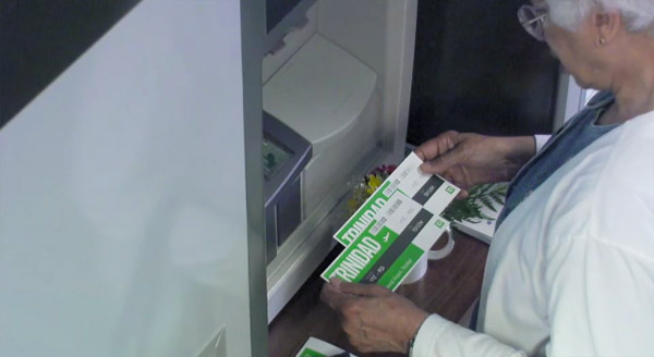 TD Bank Set Up a 'Thank You' ATM To Reward Its Customers In The Most Heartwarming Way