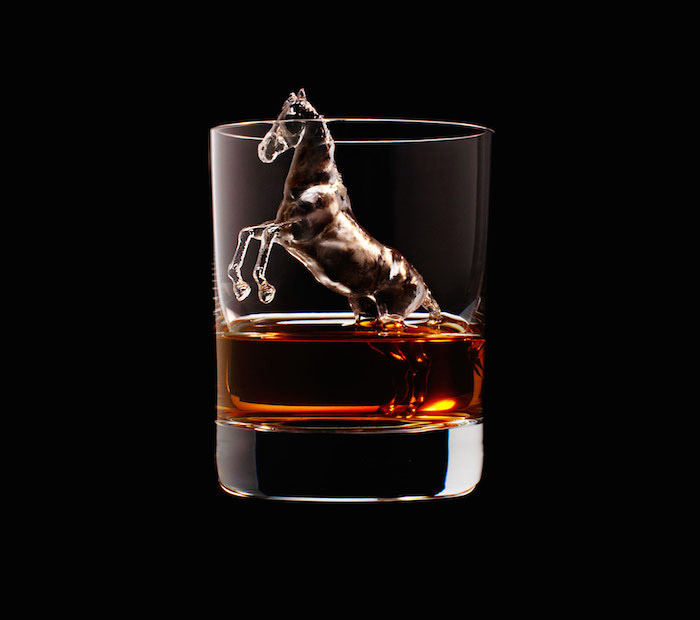 Suntory Whisky - 3D On The Rocks - Horse