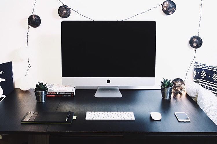 Beautiful, minimal desks and workstations - 23