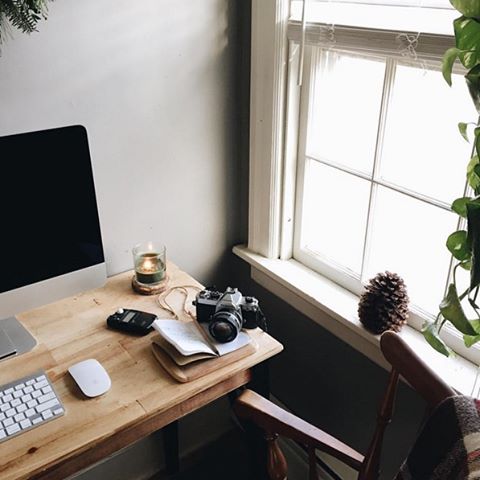 Beautiful, minimal desks and workstations - 38