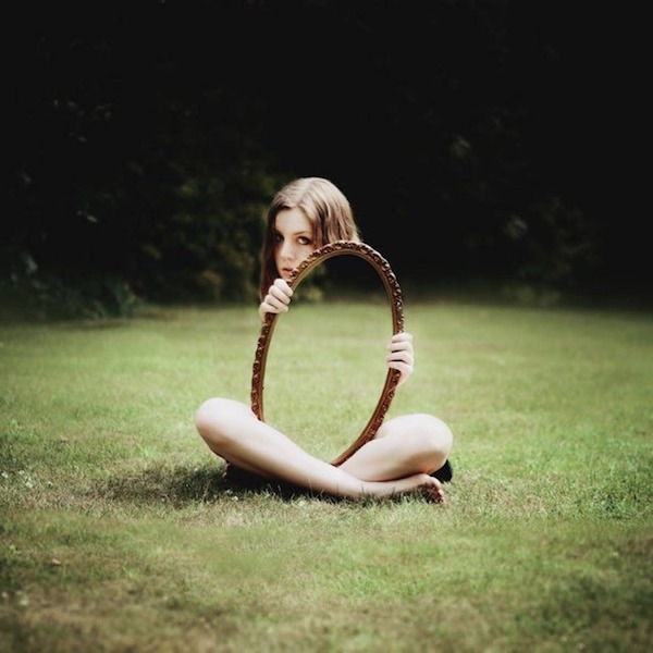 Forced perspective, perfectly timed photos taken at a creative-angle - 4