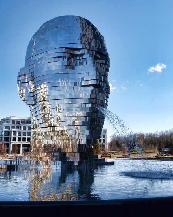 25 Incredible Sculptures That Defy Gravity