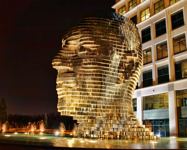 25 Incredible Sculptures That Defy Gravity