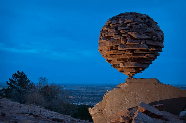 Sculptures that defy gravity & the laws of physics - 11