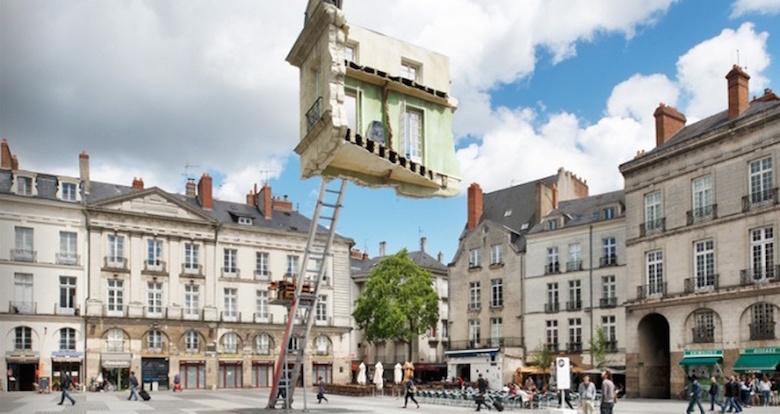 Sculptures that defy gravity & the laws of physics - 19