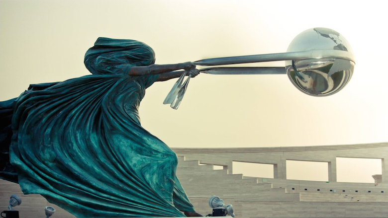 Sculptures that defy gravity & the laws of physics - 24