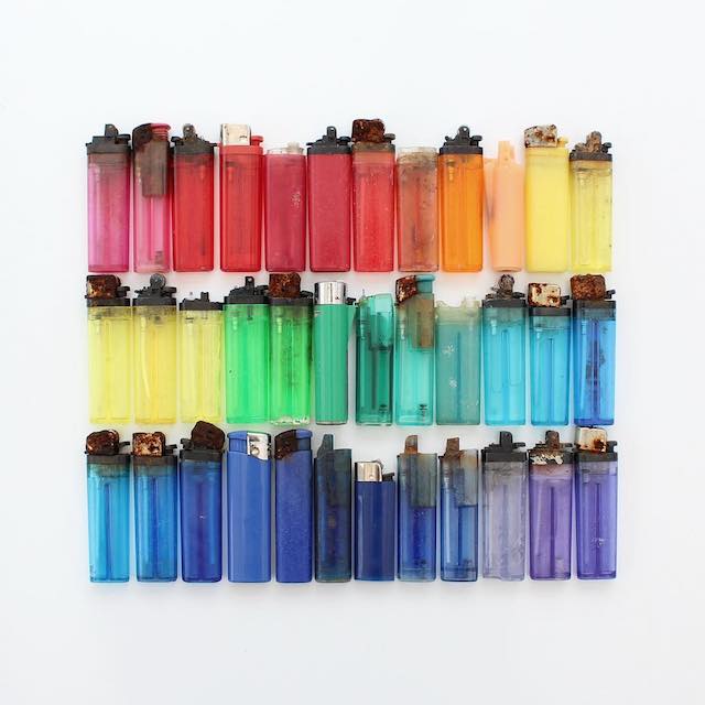 Beautiful photos of color gradients in everyday objects - 21