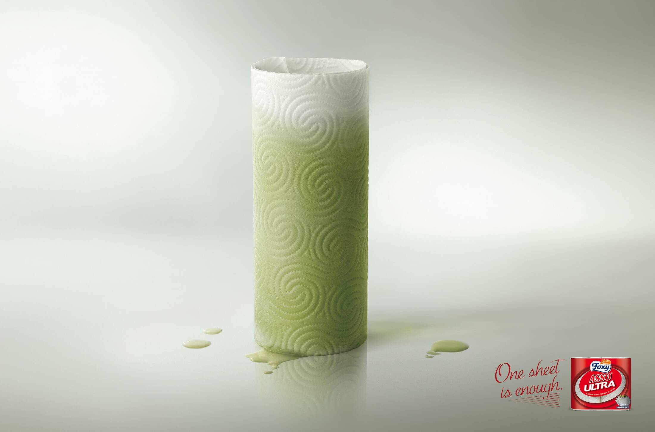 Creative art direction & post production ads - Foxy Asso Ultra - Glass (Green)