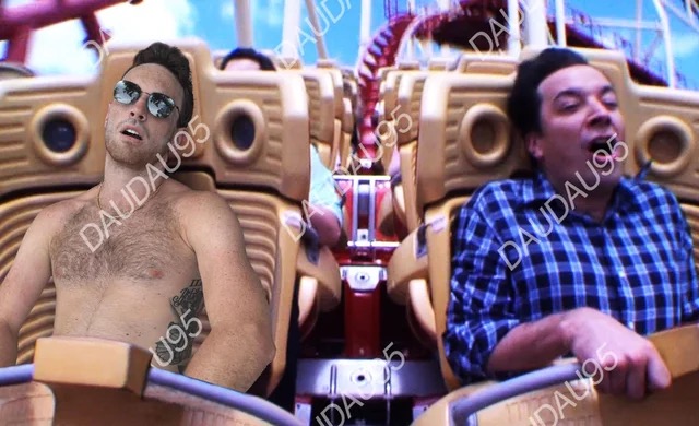 Replying to Dad's request to photoshop his daughter's boyfriend into something funny (Image 7 of 14)