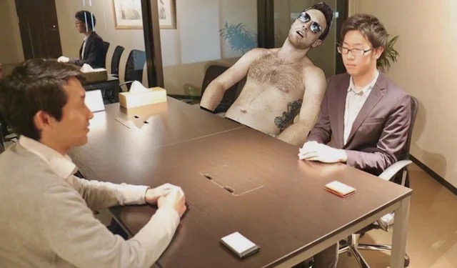 Replying to Dad's request to photoshop his daughter's boyfriend into something funny (Image 8 of 14)