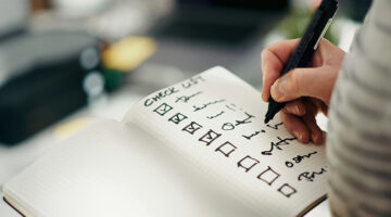 Human editing checklist for improving AI-generated content authenticity