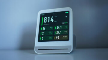 Digital healthcare interface designed for clear decisions in stressful environments